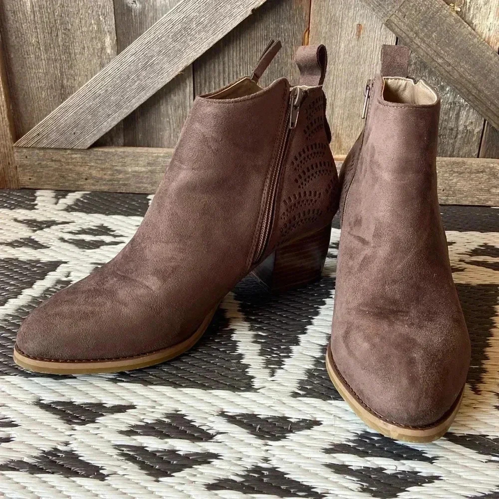 🎉HOST PICK 🎉G.C.  Shoes | Adele Ankle Boots